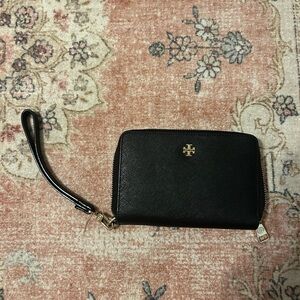 Tory Burch wallet